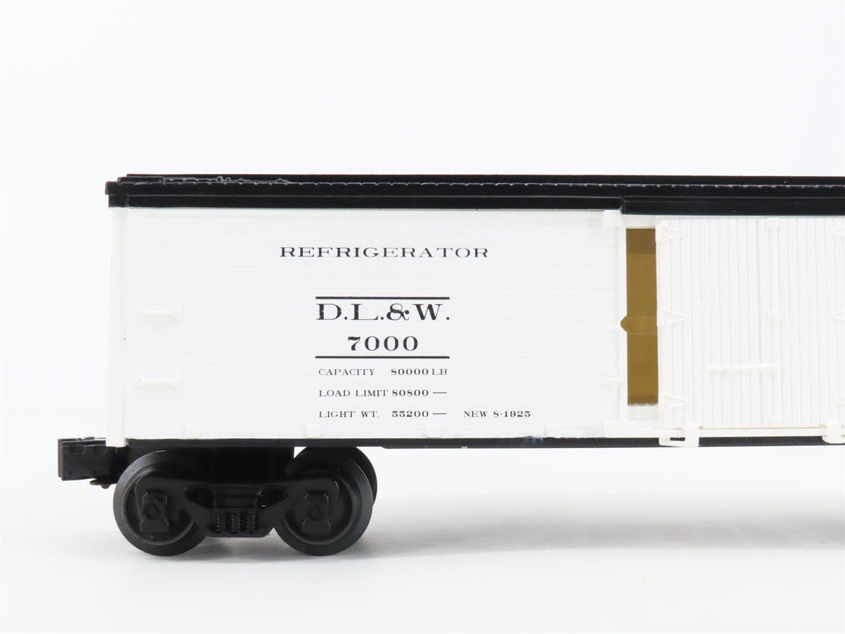 O Gauge 3-Rail Lionel 6-36131 DLW Lackawanna Woodsided Reefer #7000