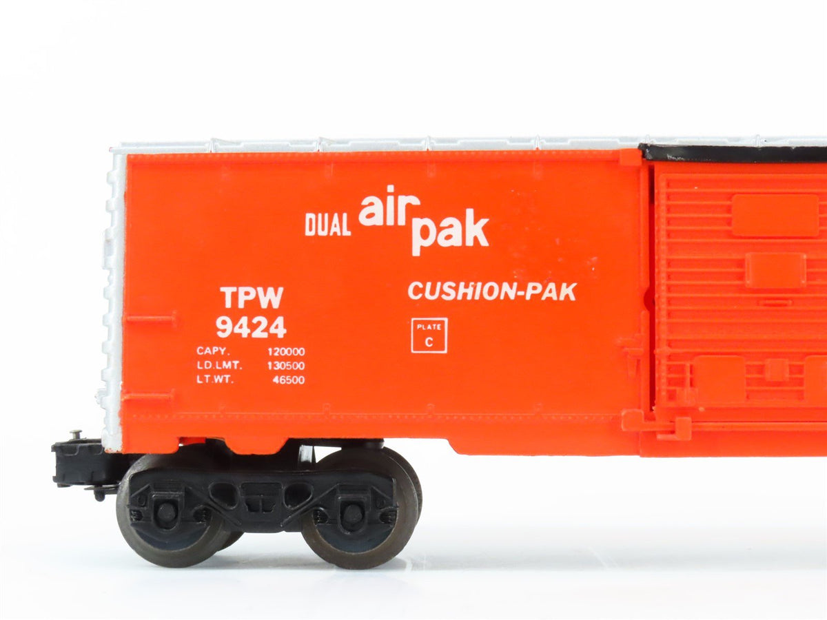 O Gauge 3-Rail Lionel 6-9424 TPW Toledo Peoria &amp; Western Box Car #9424