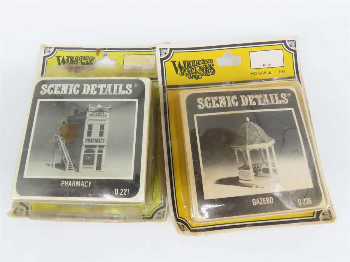 LOT of 10 HO Scale Woodland Secnics Buildings &amp; People Scenes