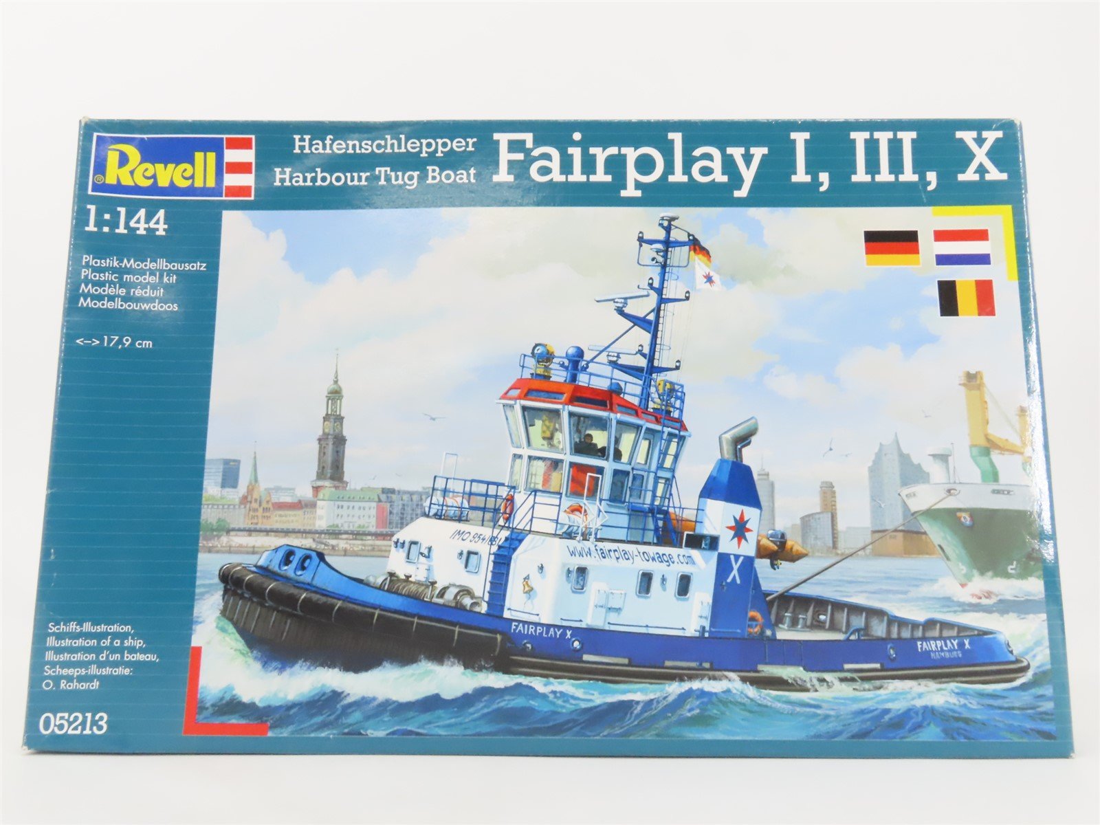 1:144 Scale Revell Plastic Kit 05213 Fairplay I, III, X Harbour Tug Boat SEALED