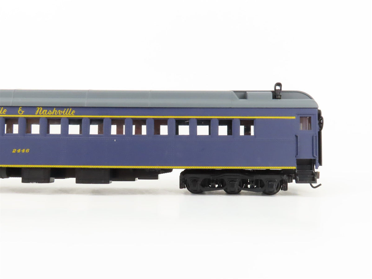 HO IHC Premier Series 49391 L&amp;N Louisville &amp; Nashville HW Coach Passenger #2446