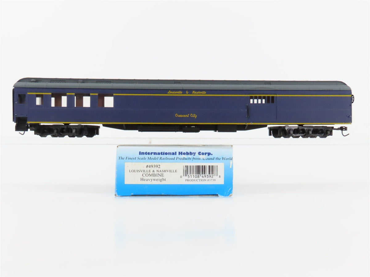 HO Scale IHC Premier Series 49392 L&amp;N HW Combine Passenger &quot;Crescent City&quot;