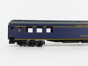 HO Scale IHC Premier Series 49392 L&N HW Combine Passenger 