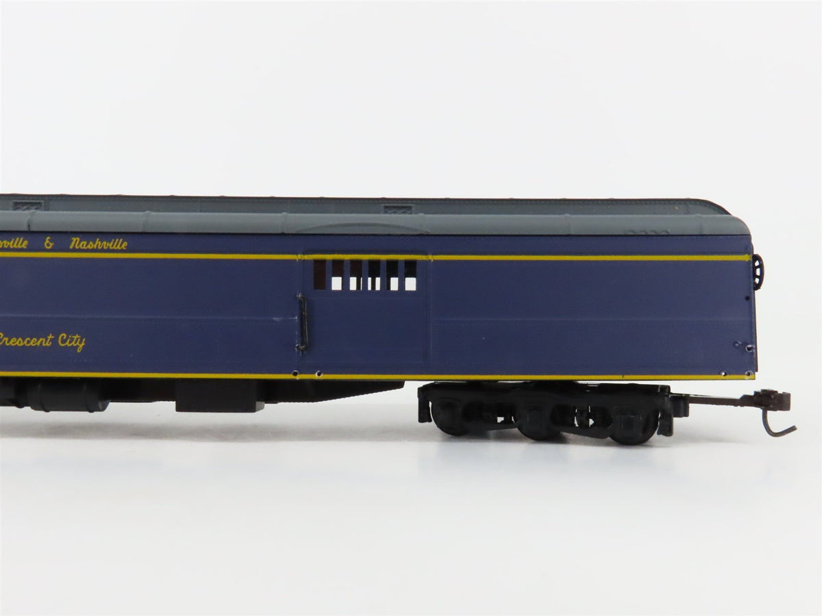 HO Scale IHC Premier Series 49392 L&amp;N HW Combine Passenger &quot;Crescent City&quot;