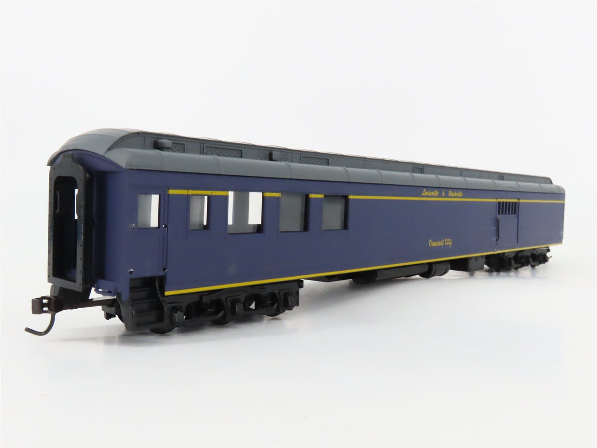 HO Scale IHC Premier Series 49392 L&amp;N HW Combine Passenger &quot;Crescent City&quot;