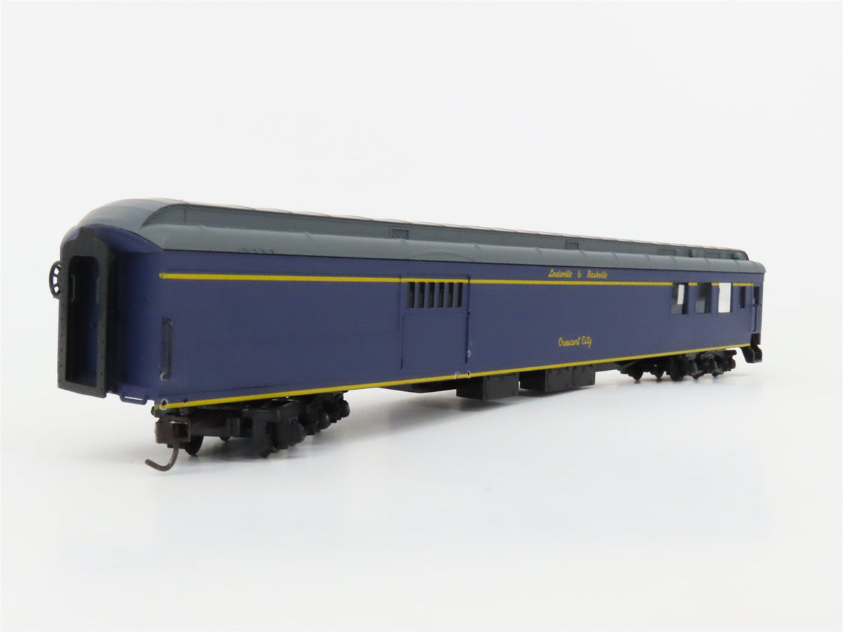 HO Scale IHC Premier Series 49392 L&amp;N HW Combine Passenger &quot;Crescent City&quot;