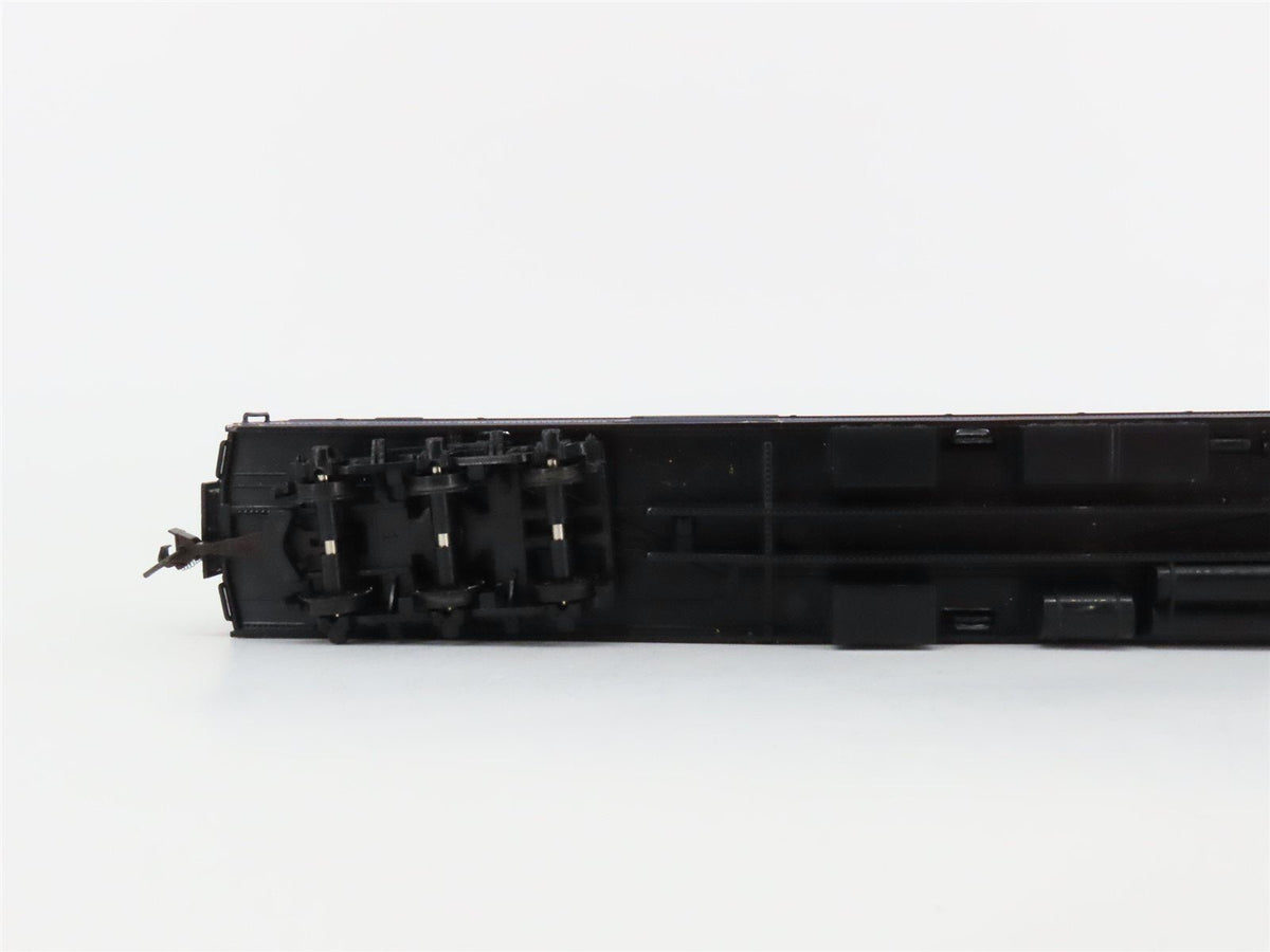 HO Scale IHC Premier Series 49392 L&amp;N HW Combine Passenger &quot;Crescent City&quot;