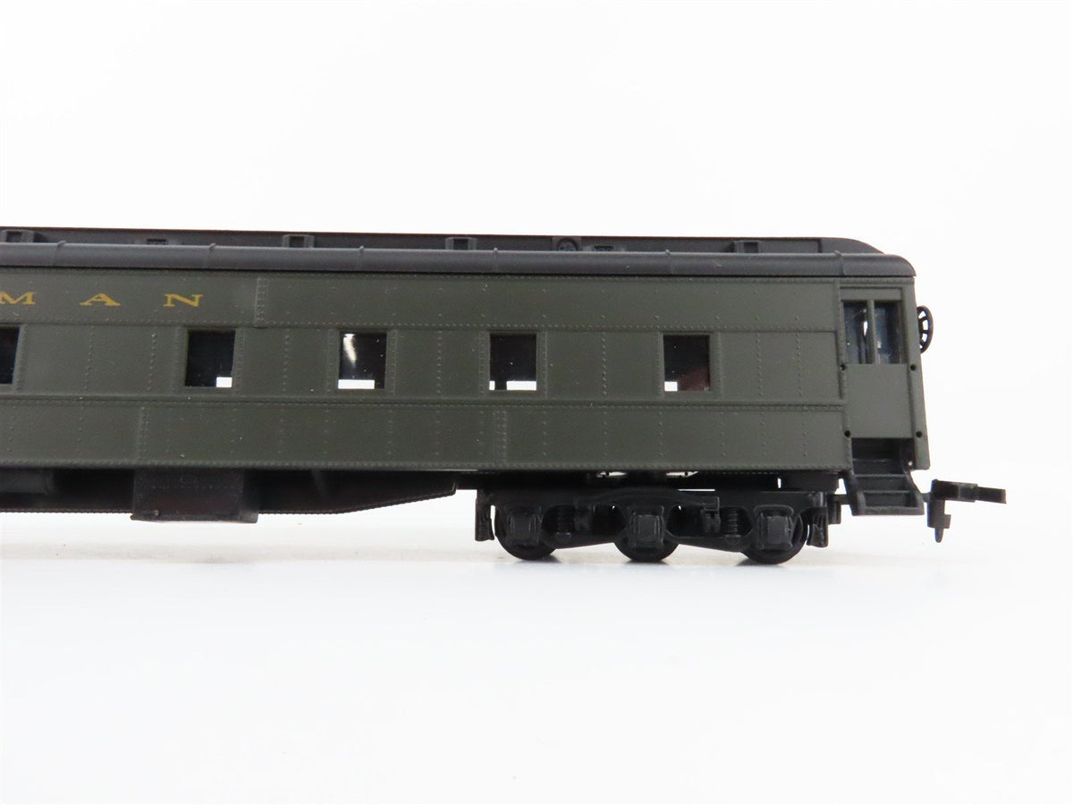 HO IHC Premier/Presidential Series 49739 8-1-2 Secret Service Sleeper Passenger