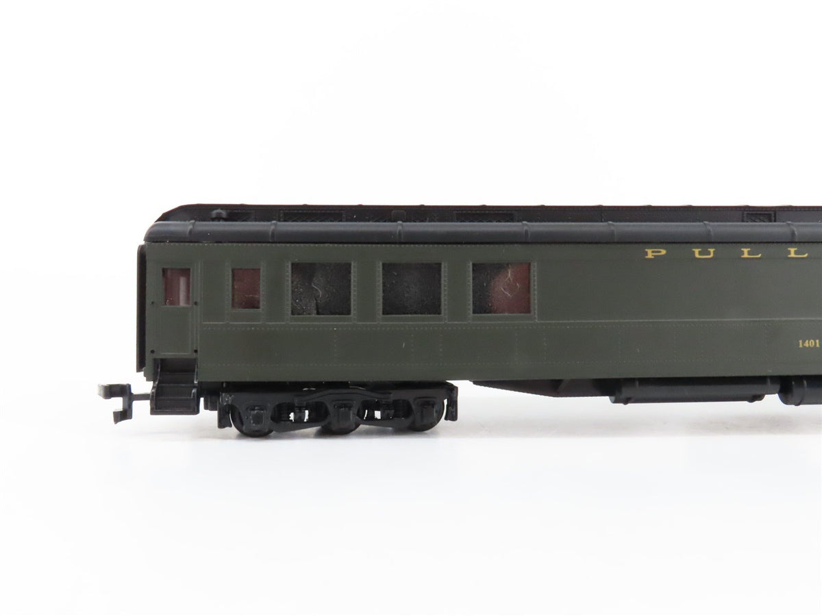 HO IHC Premier/Presidential Series 49737 Combine Communications Passenger #1401