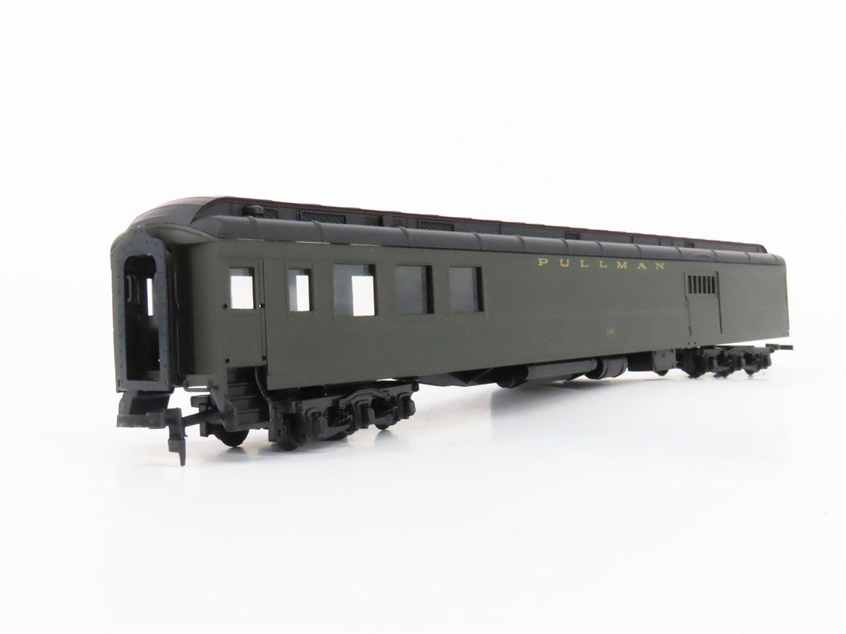 HO IHC Premier/Presidential 49737 HW Combine Communications Passenger #1401