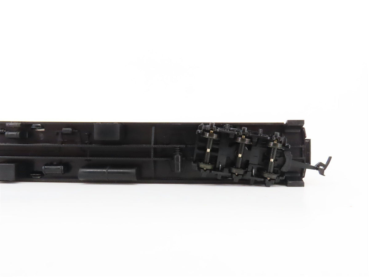 HO Scale IHC Premier Series 49006 ACL HW 8-1-2 Sleeper Passenger &quot;Rock Cliff&quot;