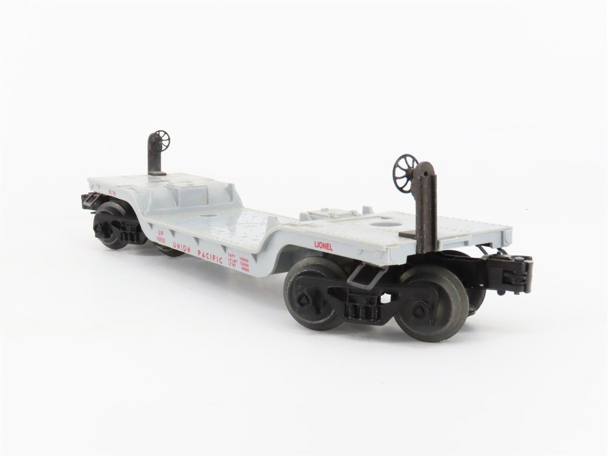 O Gauge 3-Rail Lionel 6-16935 UP Union Pacific Flatcar w/ Farm Tractor 16935