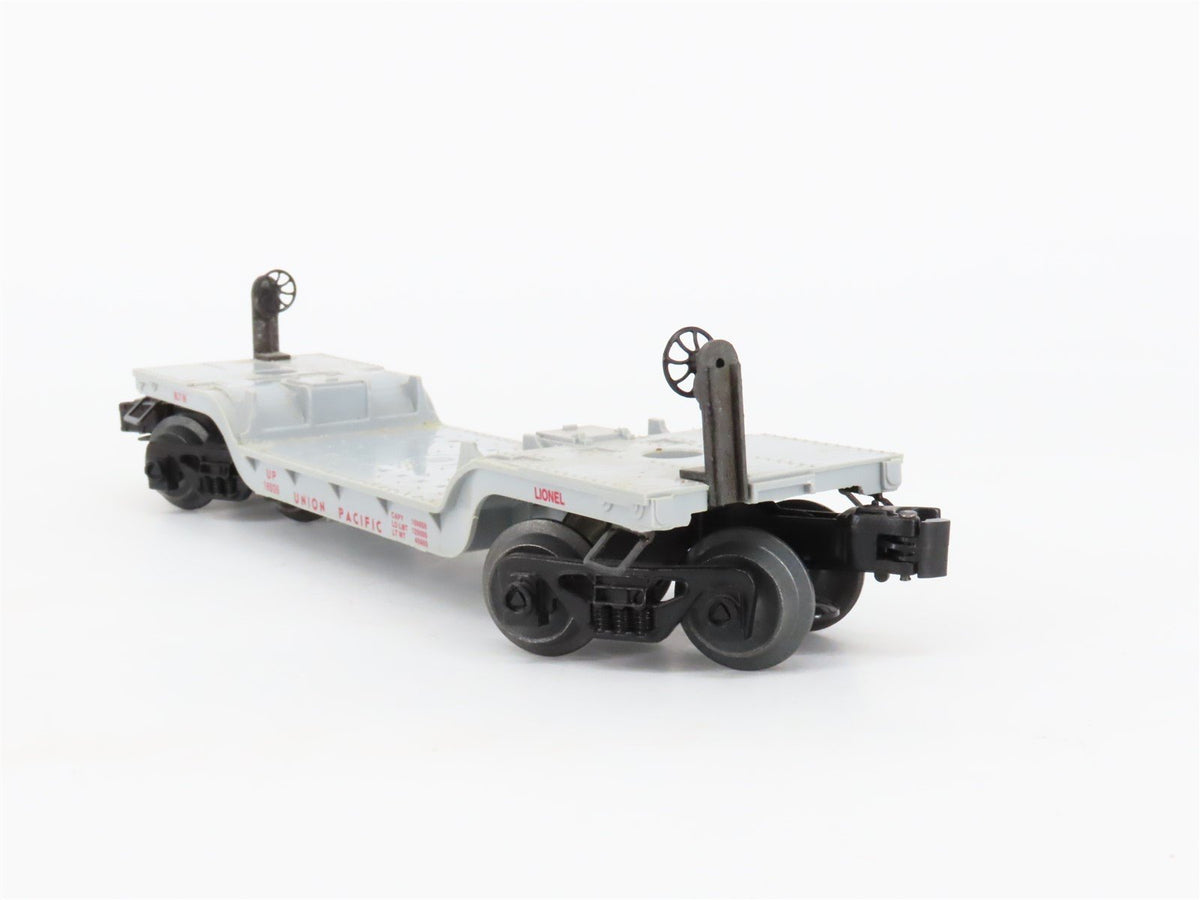 O Gauge 3-Rail Lionel 6-16935 UP Union Pacific Flatcar w/ Farm Tractor 16935