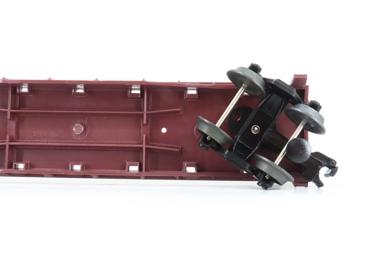 O Gauge 3-Rail Lionel 6-16393 WC Wisconsin Central Flatcar with Bulkheads 16393