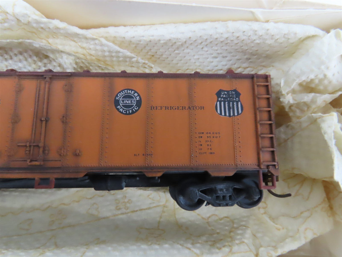 Lot of 3 HO Scale Walthers PFE Pacific Fruit Express Reefer Cars WEATHERED