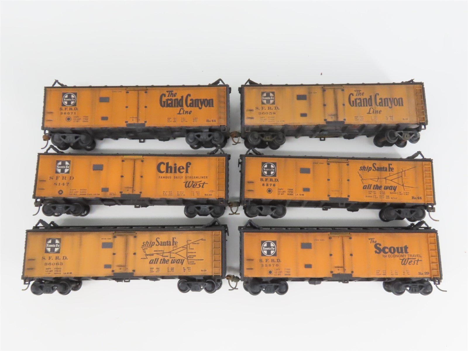 Lot of 6 HO SFRD Santa Fe "Chief", "Grand Canyon", "Map" Reefer Cars WEATHERED