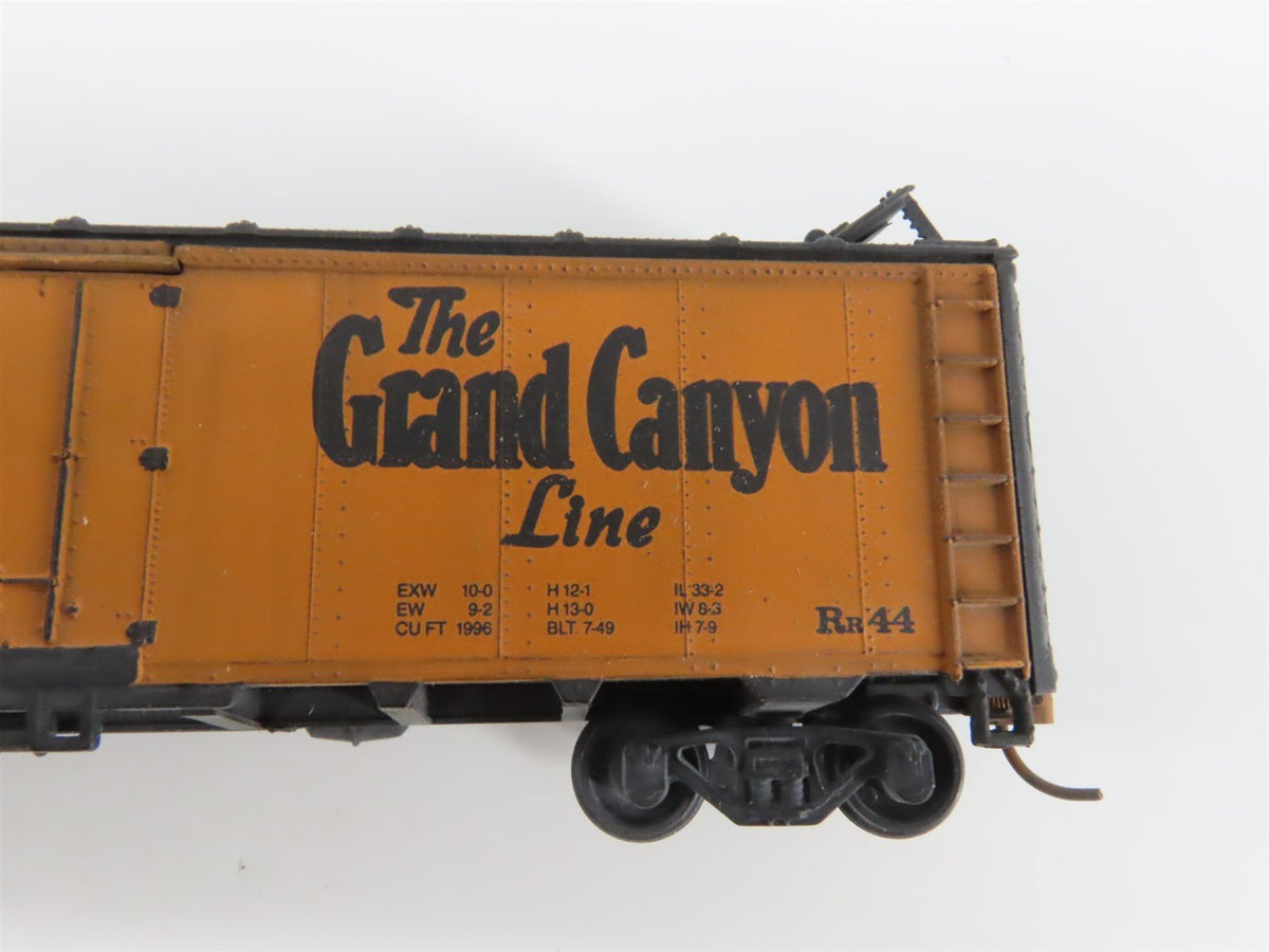 Lot of 6 HO SFRD Santa Fe &quot;Chief&quot;, &quot;Grand Canyon&quot;, &quot;Map&quot; Reefer Cars WEATHERED