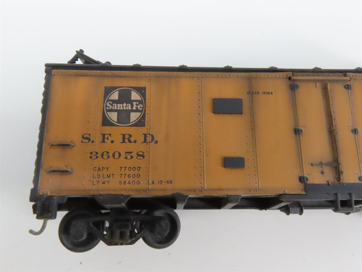 Lot of 6 HO SFRD Santa Fe &quot;Chief&quot;, &quot;Grand Canyon&quot;, &quot;Map&quot; Reefer Cars WEATHERED