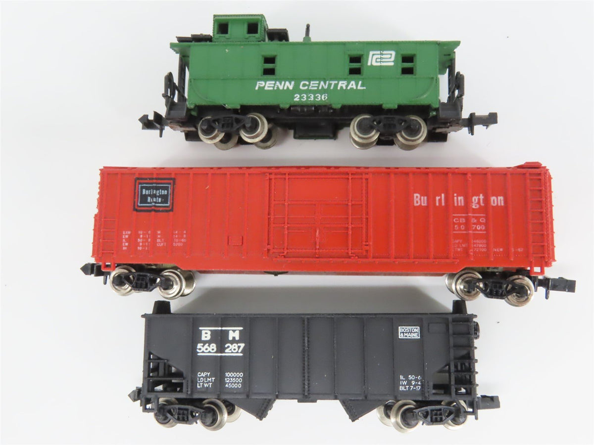 LOT of 11 N Scale MRC DTI/CBQ/B&amp;M/CNW/BAR Tank, Caboose, Hopper &amp; Boxcars