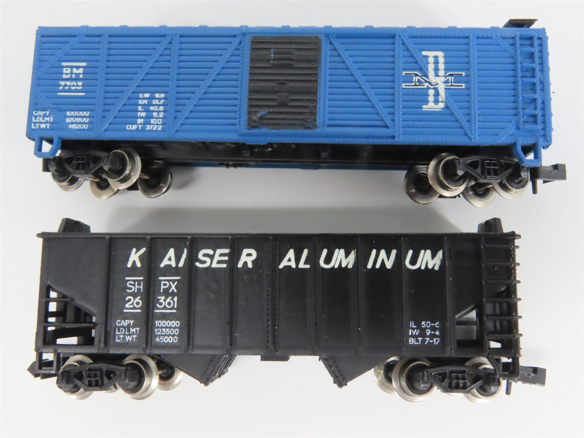 LOT of 11 N Scale MRC DTI/CBQ/B&amp;M/CNW/BAR Tank, Caboose, Hopper &amp; Boxcars