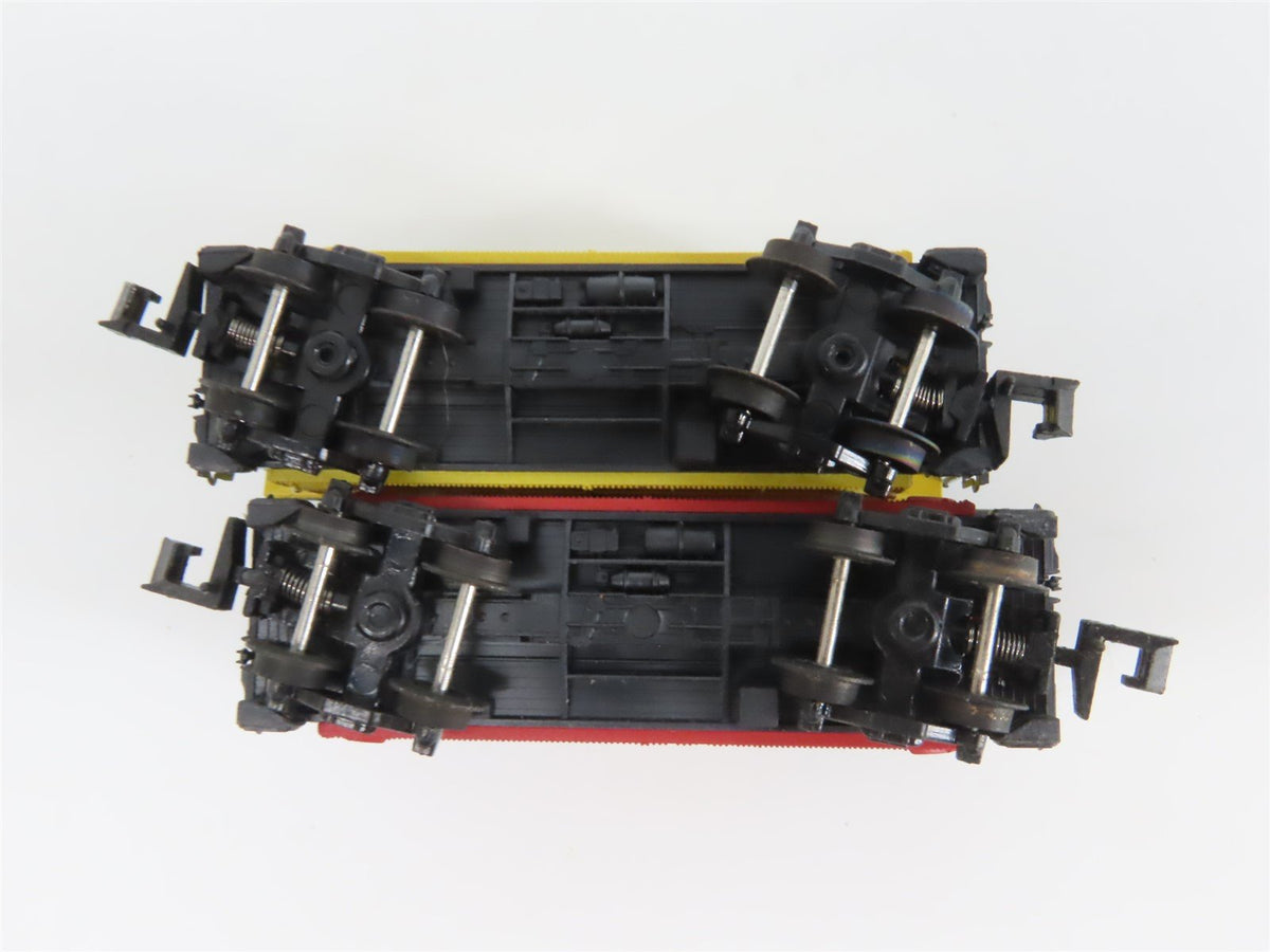 LOT of 12 N Model Power/AHM/Arnold MILW/ATSF/CBQ Caboose, Hopper, &amp; Boxcars