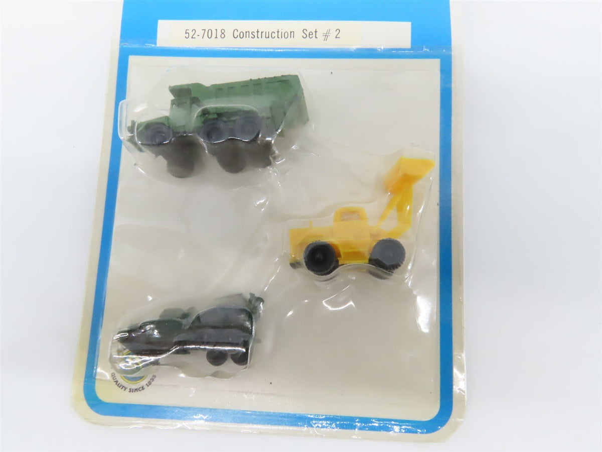 LOT of 10+ N Scale Kato/Tomix Car, Trucks, People Figures &amp; Sign Packs