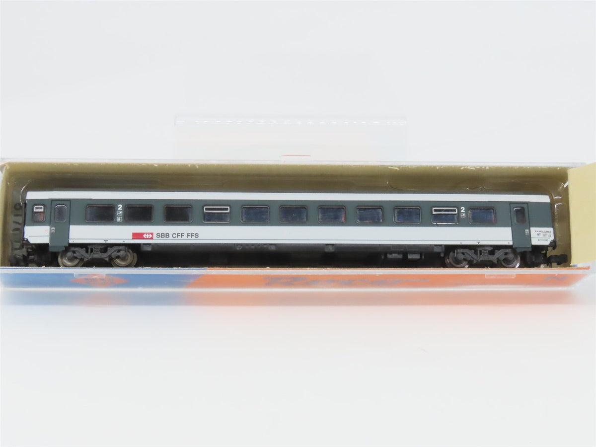 N Scale Roco 24275 SBB CFF FFS Swiss Federal Railways 2nd Class Coach Passenger