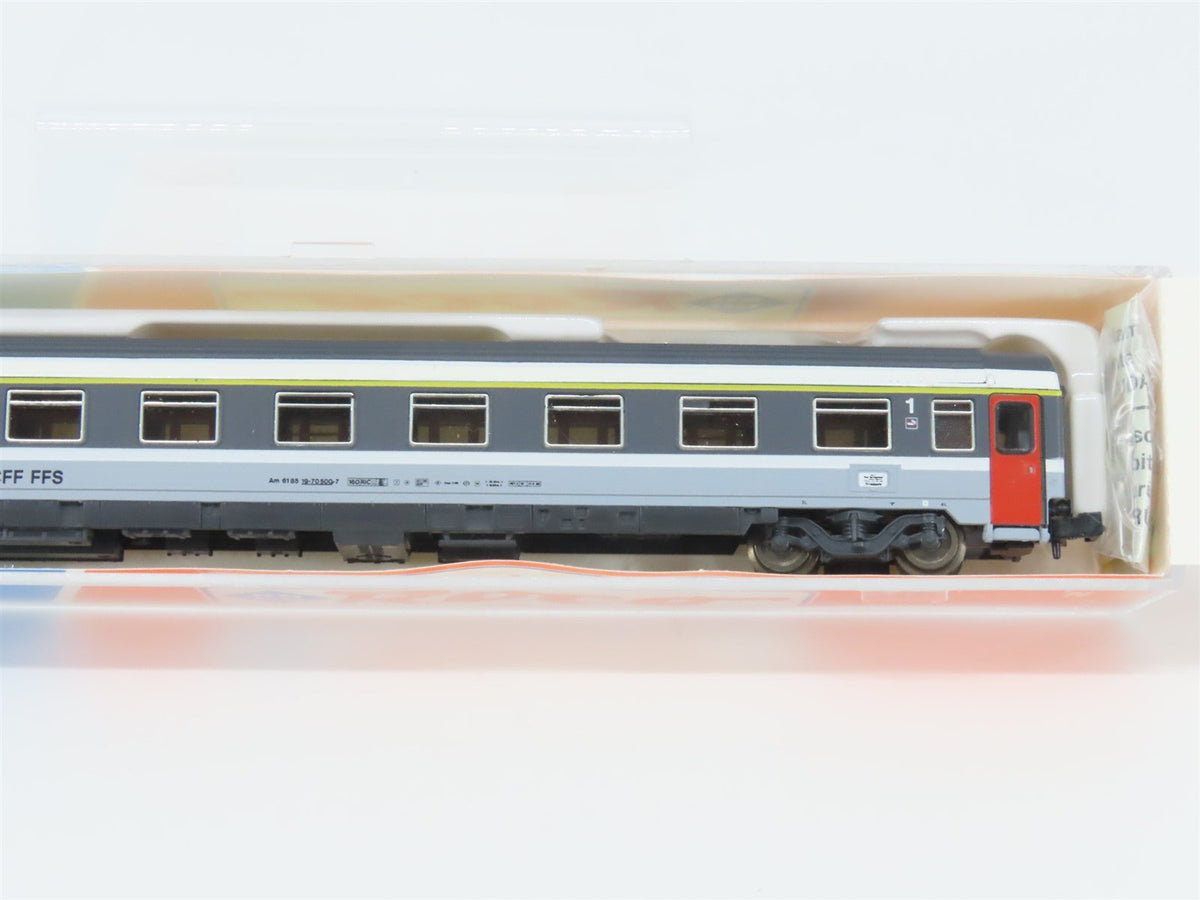 N Scale Roco 24242 SBB CFF FFS Swiss Federal Railways 1st Class Coach Passenger