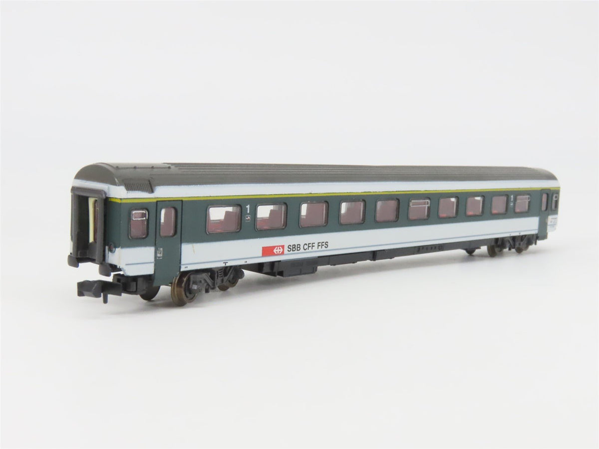 N Scale Roco 24277 SBB CFF FFS Swiss Federal Railways 1st Class Coach Passenger
