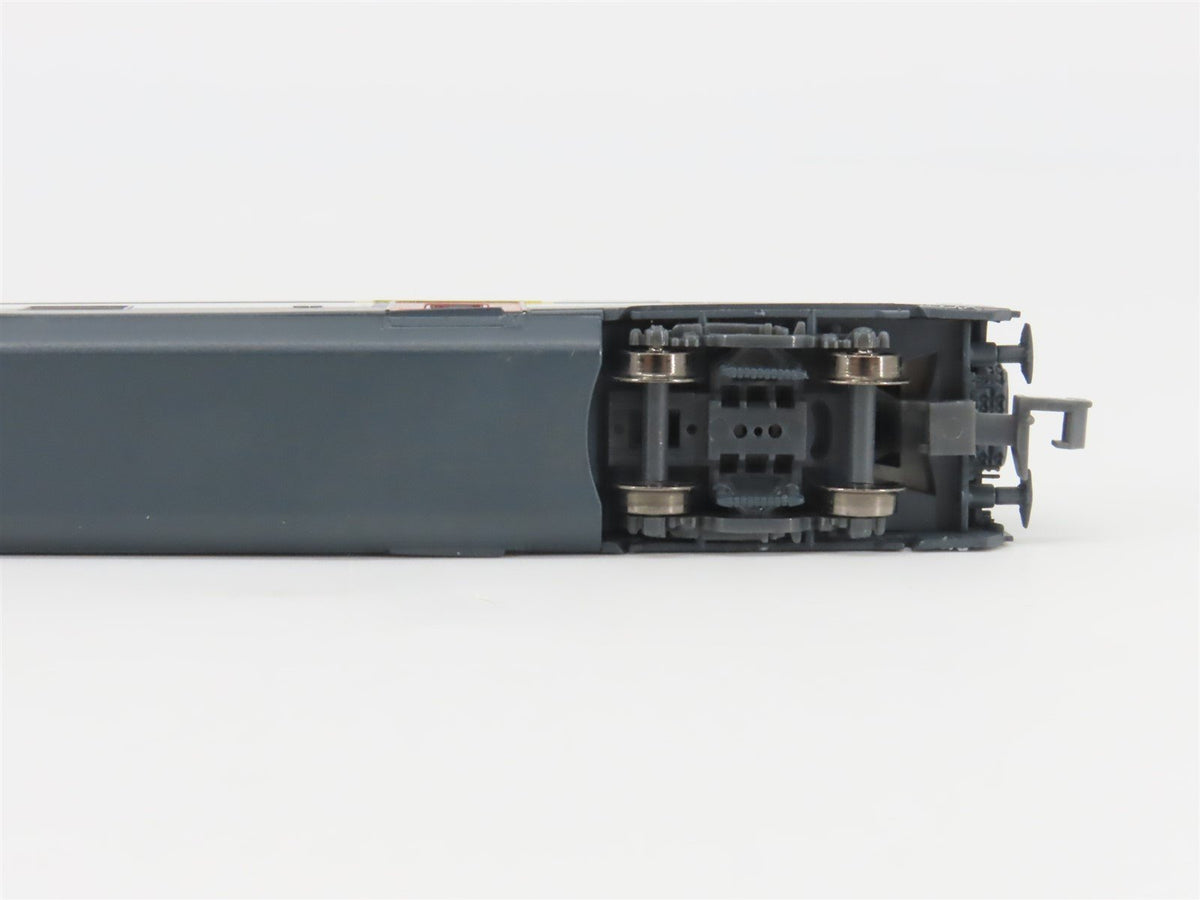 N Scale Hobbytrain H25101 SBB CFF FFS IC2000 Double Deck Coach Passenger