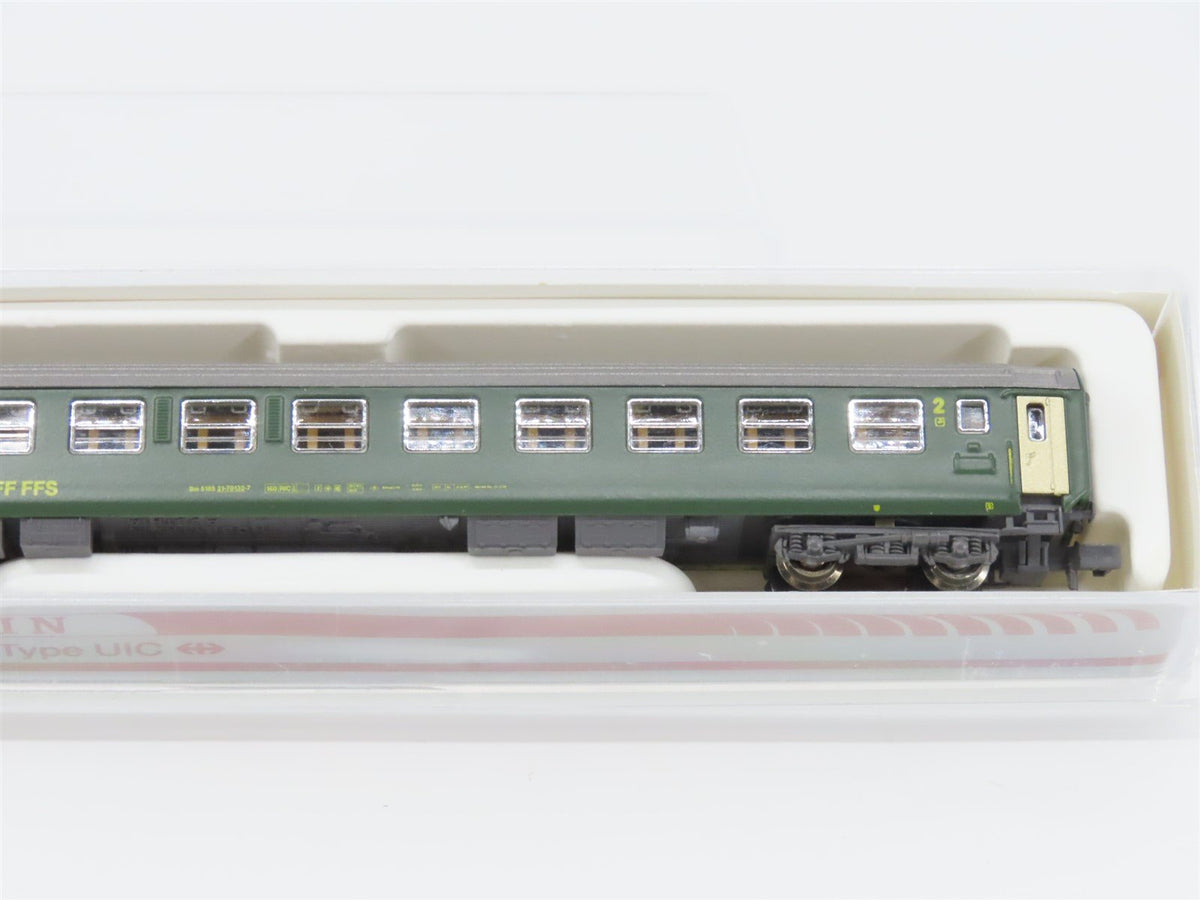 N Scale Hobbytrain 20003 SBB CFF FFS 2nd Class Coach Passenger #21-70132