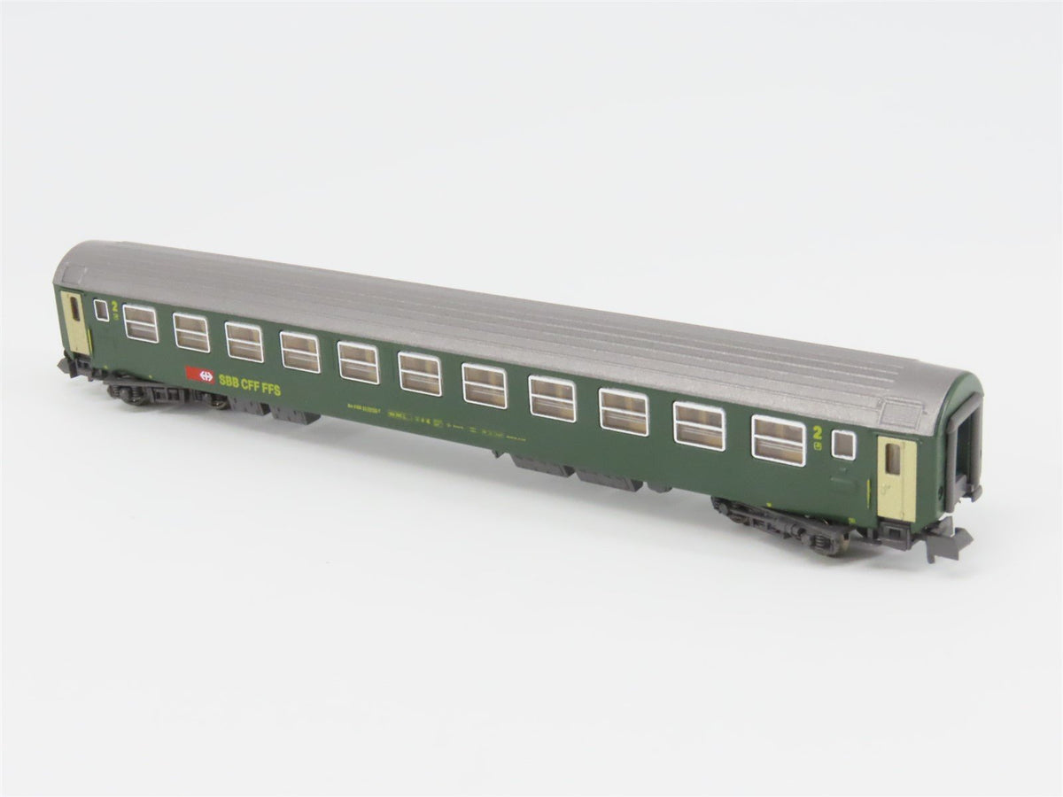 N Scale Hobbytrain 20003 SBB CFF FFS 2nd Class Coach Passenger #21-70132