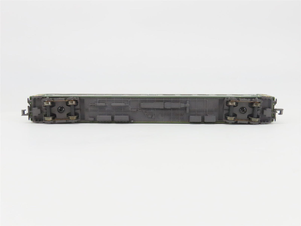 N Scale Hobbytrain 20003 SBB CFF FFS 2nd Class Coach Passenger #21-70132