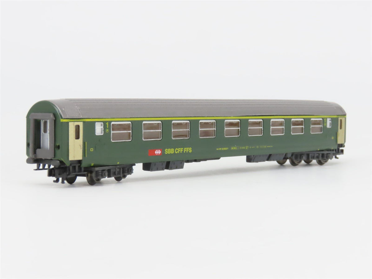 N Scale Hobbytrain 20001 SBB CFF FFS 1st Class Coach Passenger #19-70032