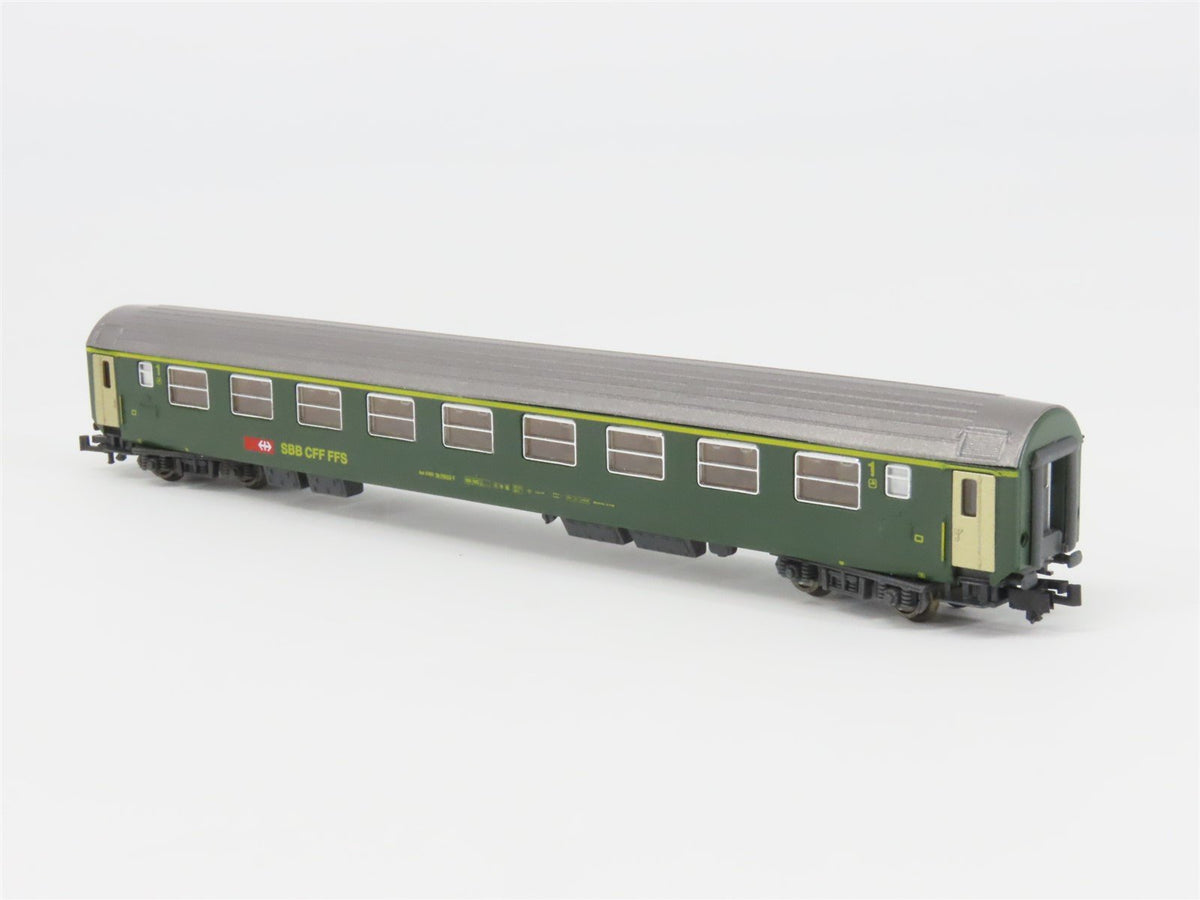 N Scale Hobbytrain 20001 SBB CFF FFS 1st Class Coach Passenger #19-70032
