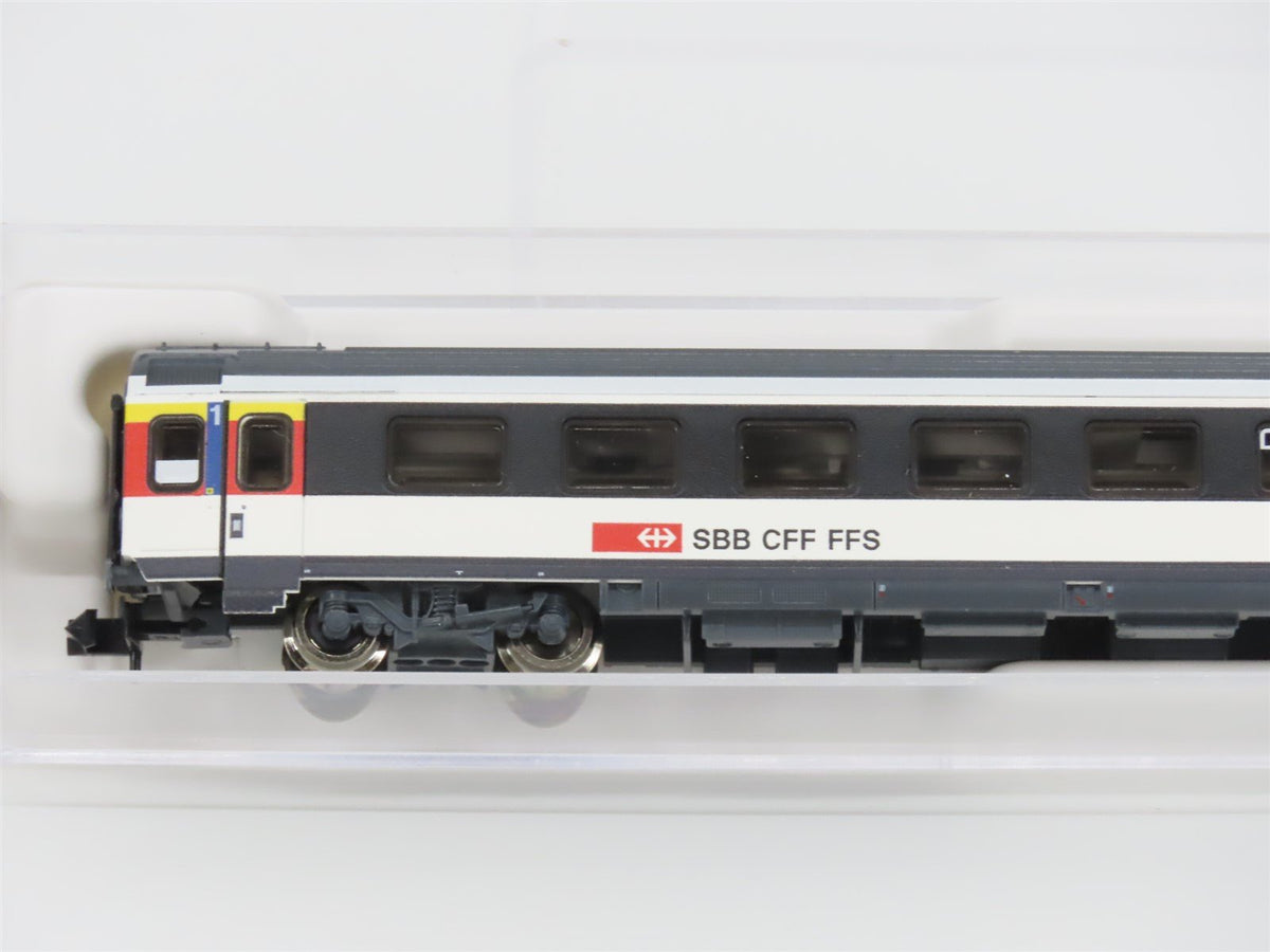 N Scale Fleischmann 890320 DB Deutsche Bahn 1st Class Coach Passenger