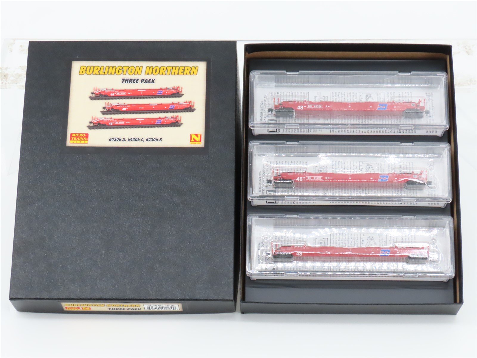 N Scale Micro-Trains MTL 99300182 BN Burlington Northern Well Car 3-Pack