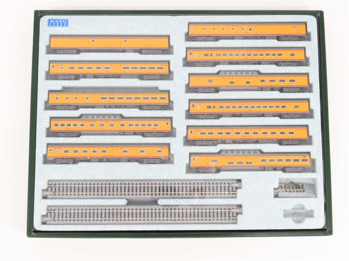 N KATO 106-088-1 UP City Of LA Passenger 11-Car Set w/Unitrack Display &amp; Lights