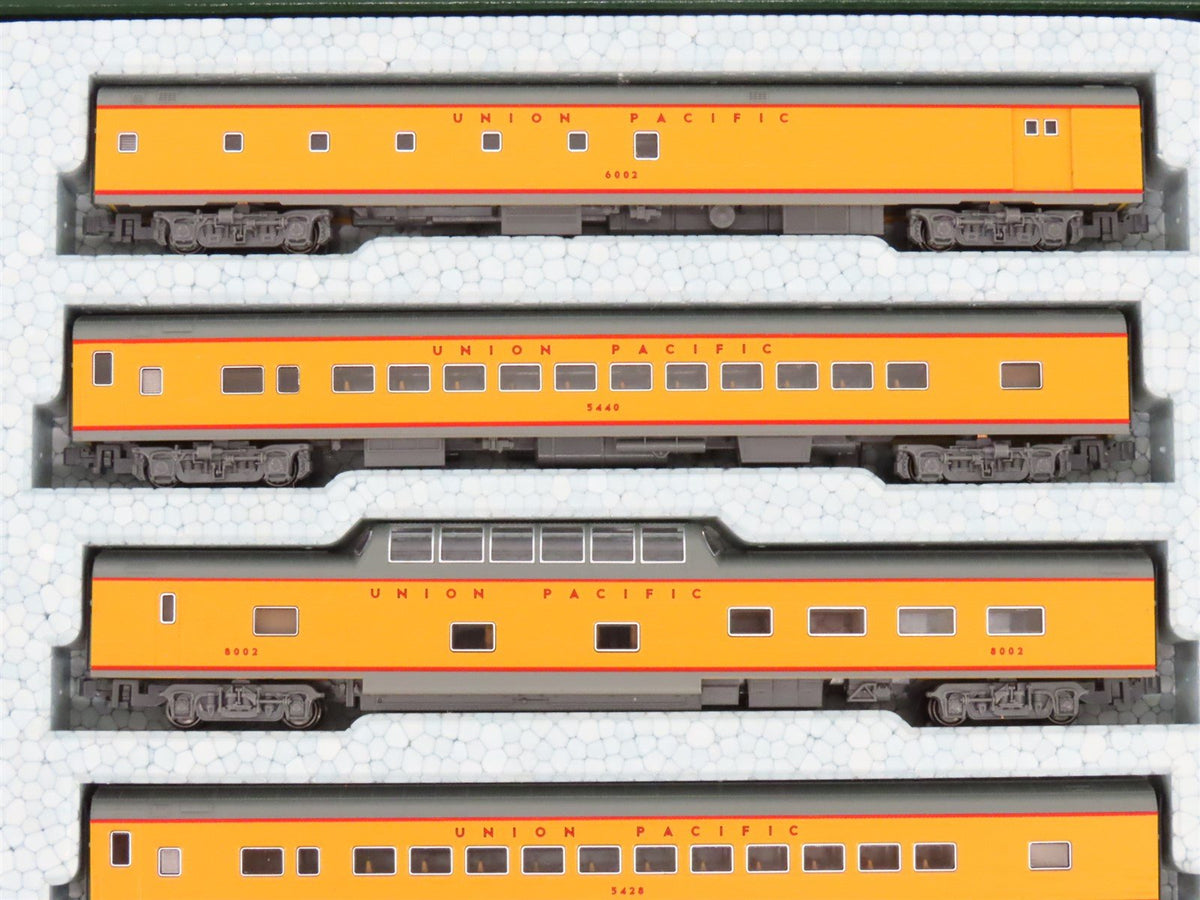 N KATO 106-088-1 UP City Of LA Passenger 11-Car Set w/Unitrack Display &amp; Lights