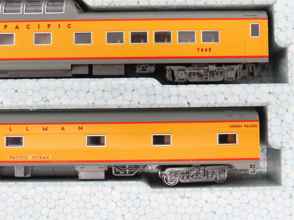 N KATO 106-088-1 UP City Of LA Passenger 11-Car Set w/Unitrack Display &amp; Lights