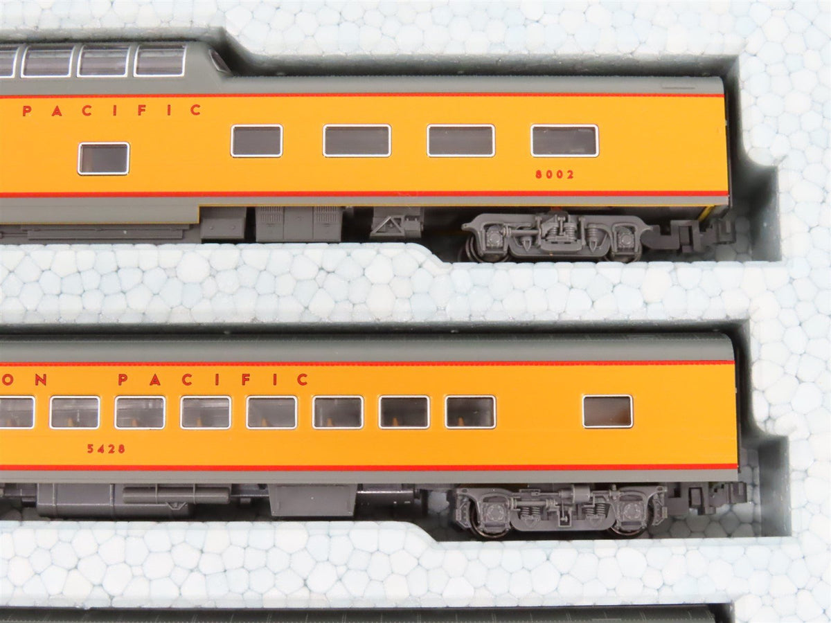 N KATO 106-088-1 UP City Of LA Passenger 11-Car Set w/Unitrack Display &amp; Lights