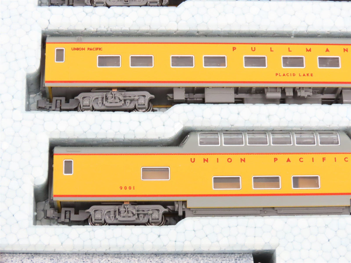 N KATO 106-088-1 UP City Of LA Passenger 11-Car Set w/Unitrack Display &amp; Lights
