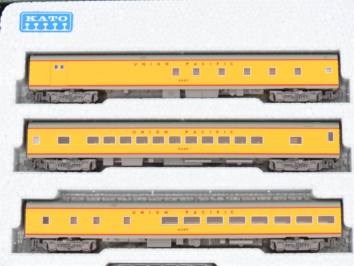N KATO 106-087 UP City Of Los Angeles Passenger 11-Car Set w/Unitrack Display