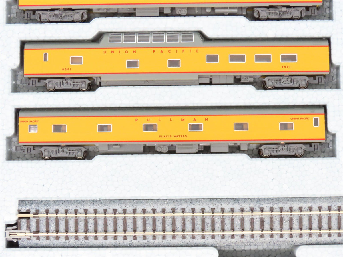 N KATO 106-087 UP City Of Los Angeles Passenger 11-Car Set w/Unitrack Display