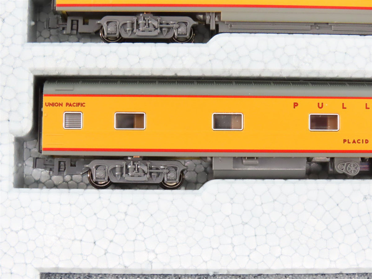 N KATO 106-087 UP City Of Los Angeles Passenger 11-Car Set w/Unitrack Display