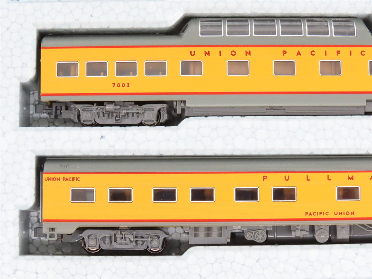N KATO 106-087 UP City Of Los Angeles Passenger 11-Car Set w/Unitrack Display