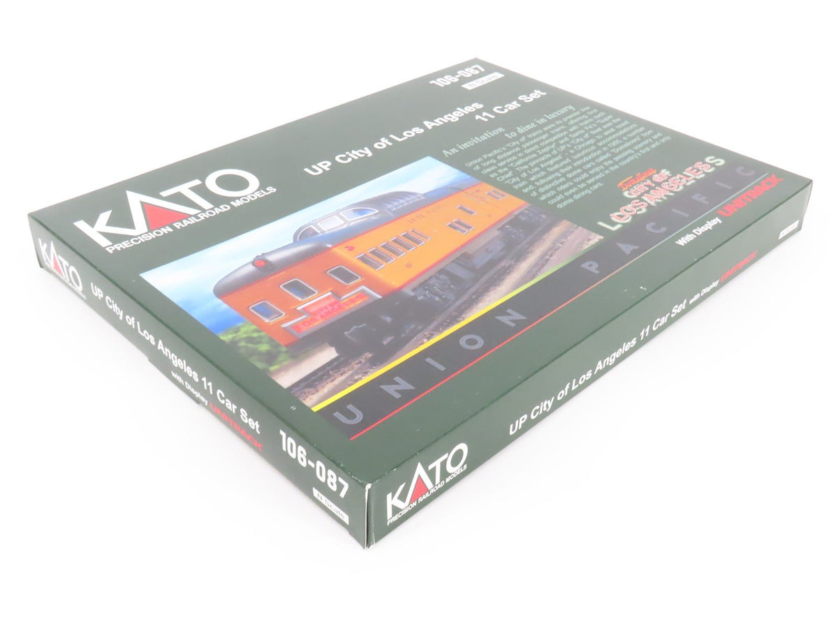 N KATO 106-087 UP City Of Los Angeles Passenger 11-Car Set w/Unitrack Display