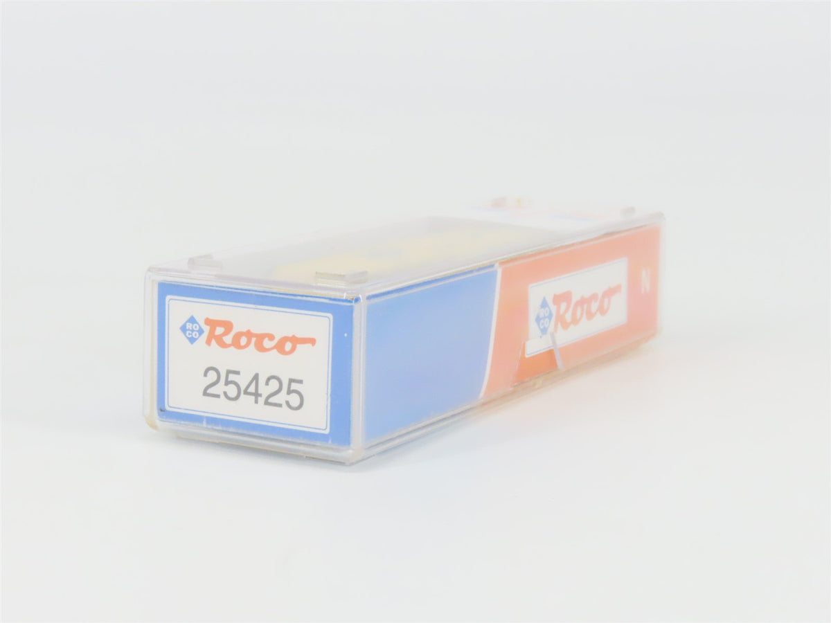 N Scale Roco 25425 DB Deutsche Post Covered Freight Wagon