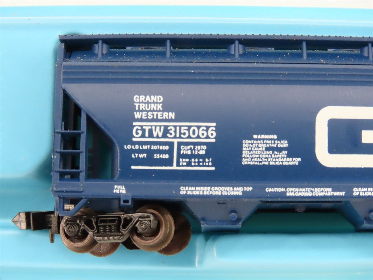 N Scale Atlas 3911 GTW Grand Trunk Western 2-Bay Centerflow Hopper #315066