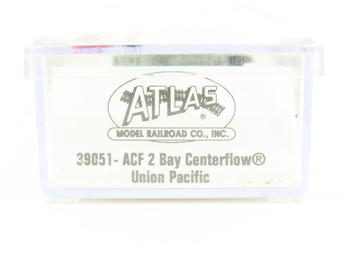 N Scale Atlas 39051 UP Union Pacific 2-Bay Centerflow Hopper #216513